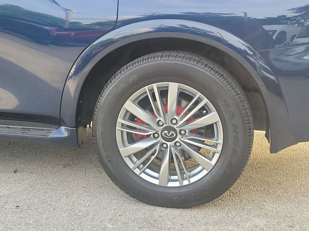 Used 2019 INFINITI QX80 Luxe RWD image 12