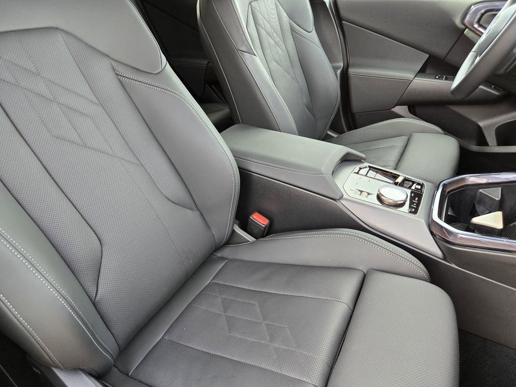 Certified 2025 BMW X3 xDrive30i w/ Premium Package image 17