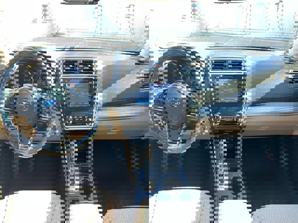 Used 2018 Subaru Outback 2.5i Premium image 7