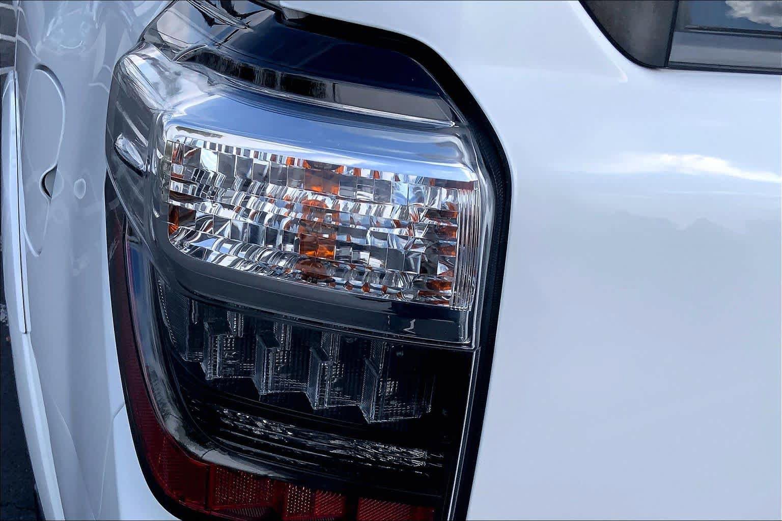 Certified 2018 Toyota 4Runner SR5 RWD image 26