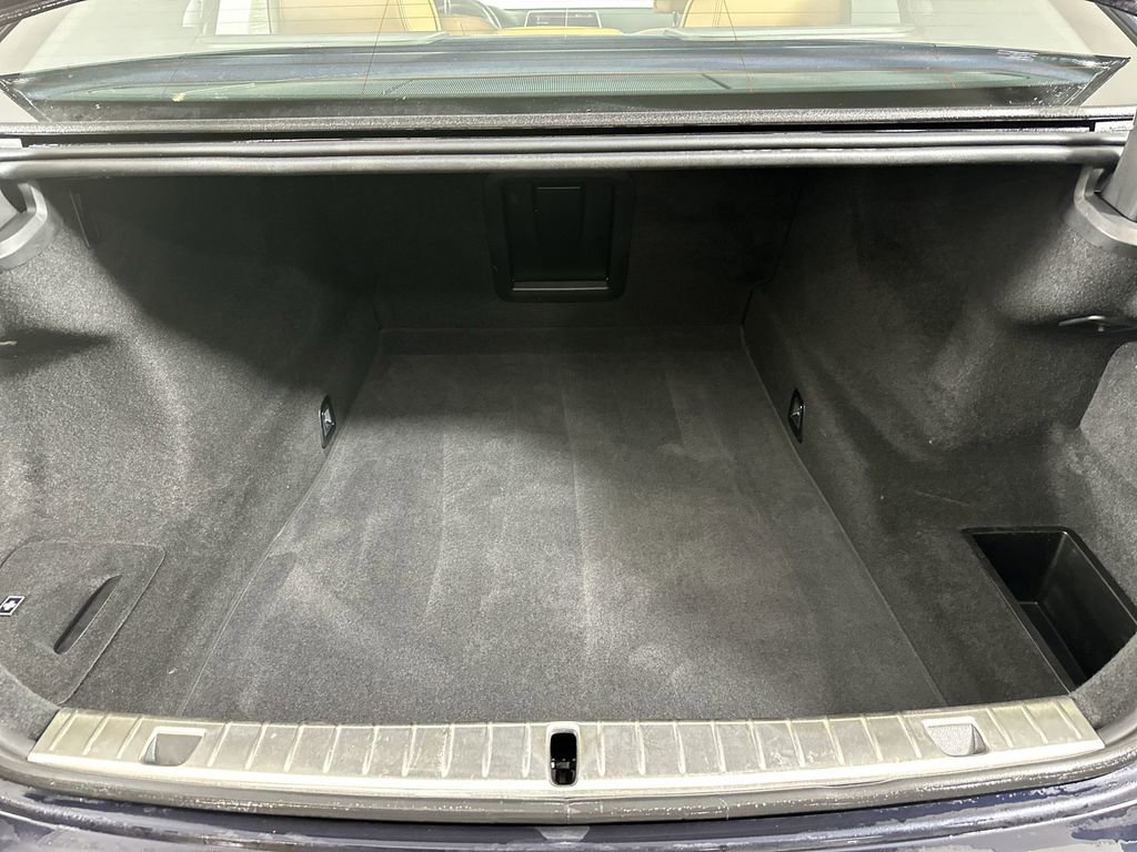 Used 2022 BMW 740i xDrive w/ Luxury Rear Seating Package image 28