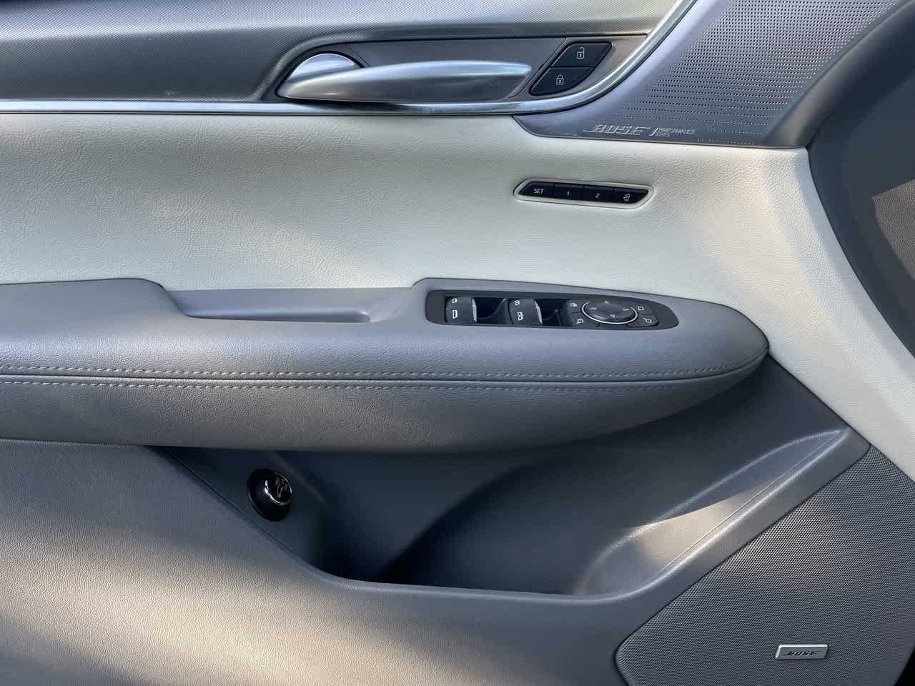 Certified 2024 Cadillac XT5 Premium Luxury FWD image 34