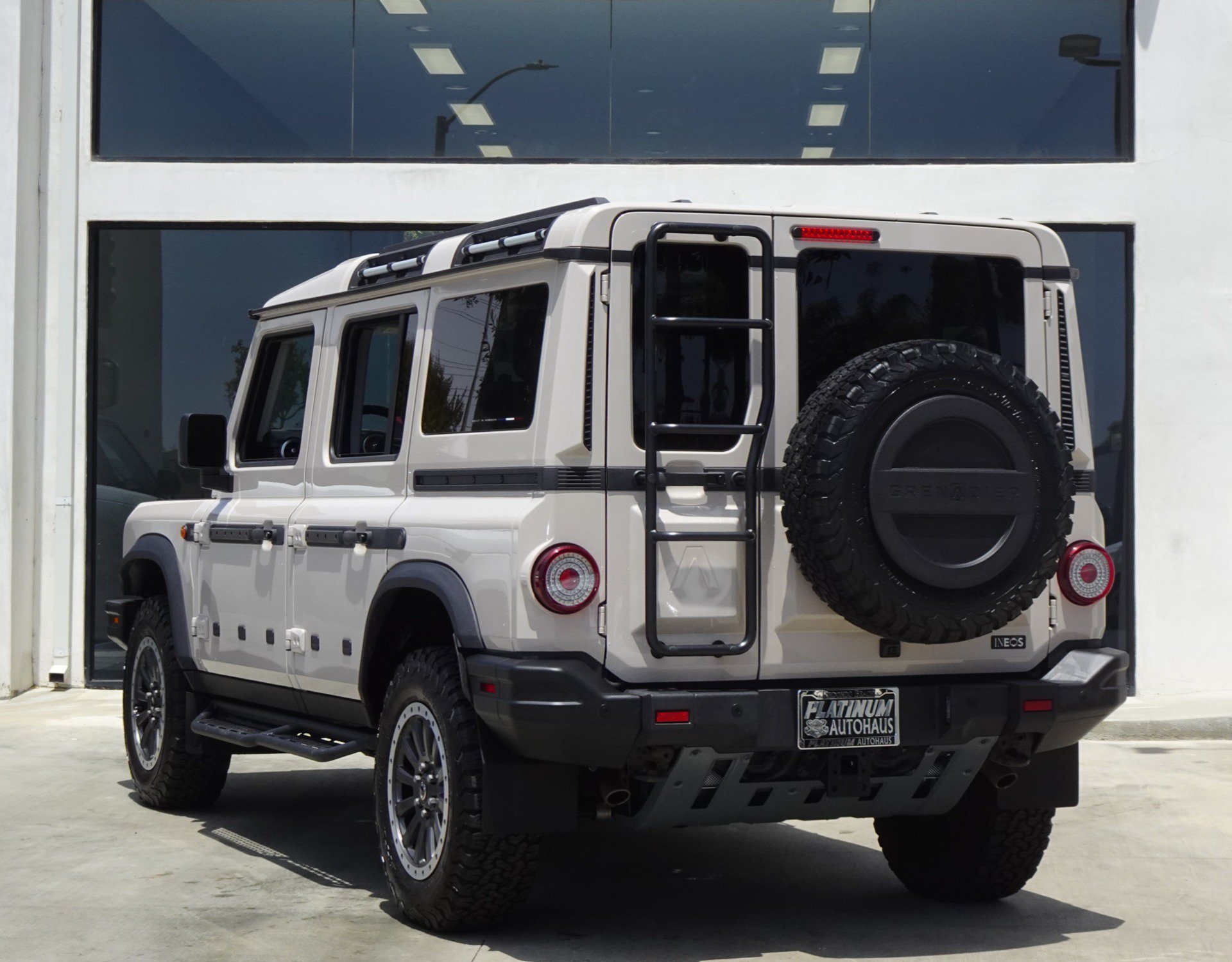 Used 2024 INEOS Grenadier Station Wagon AWD/4WD image 5