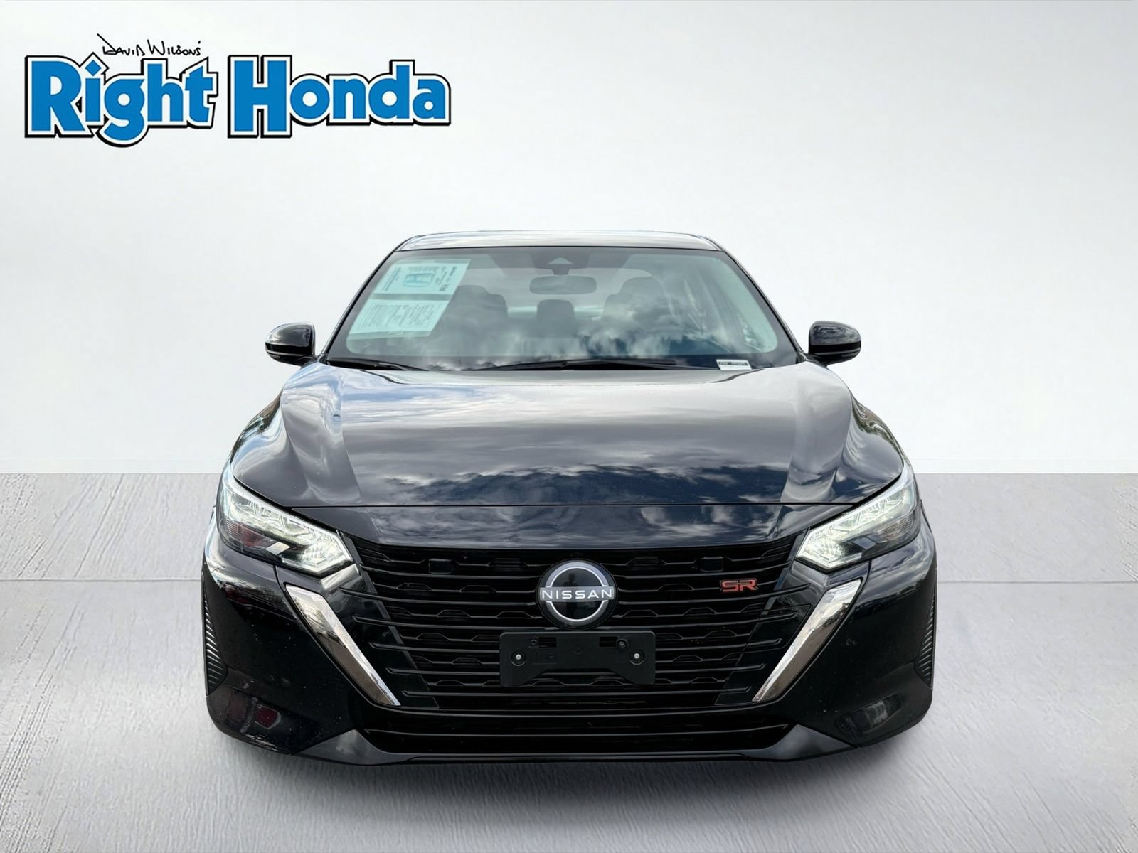 Used 2025 Nissan Sentra SR FWD image 4