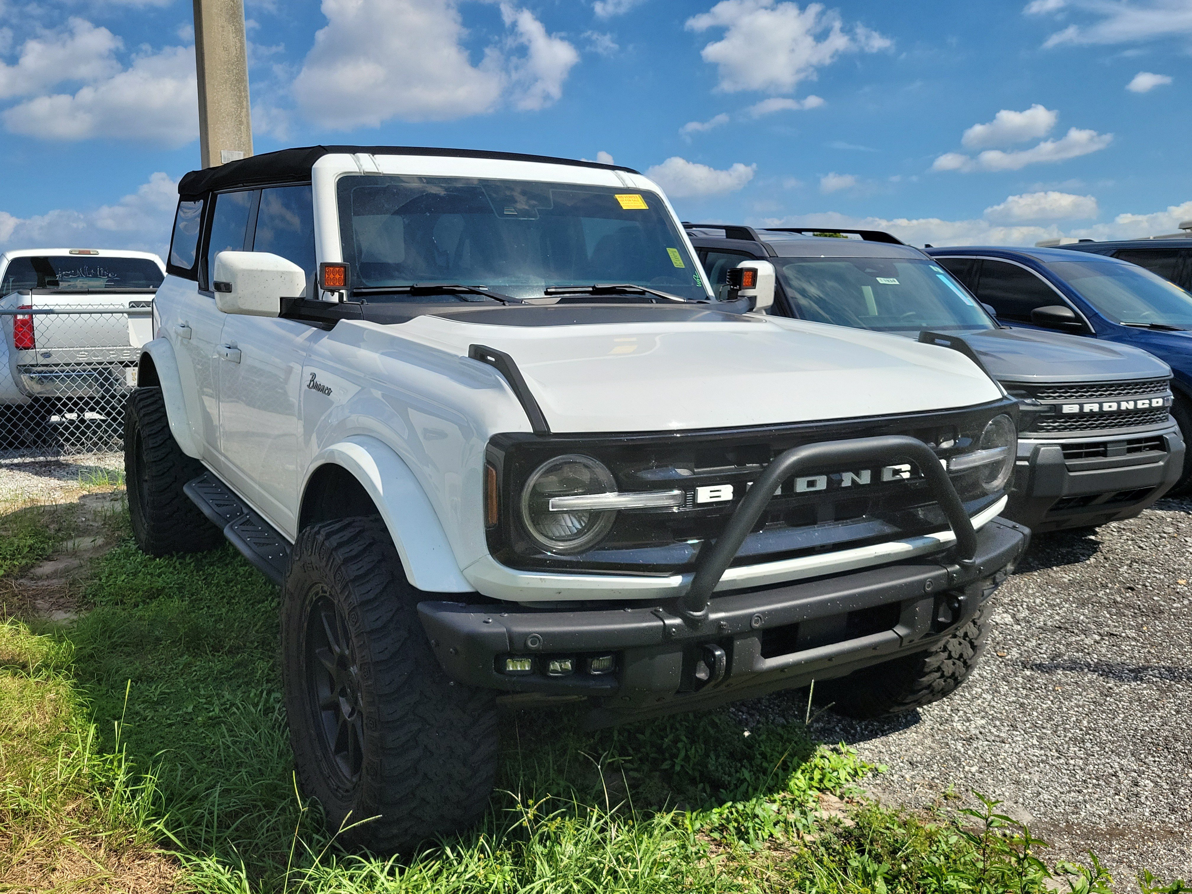 Used 2024 Ford Bronco Outer Banks AWD/4WD image 6