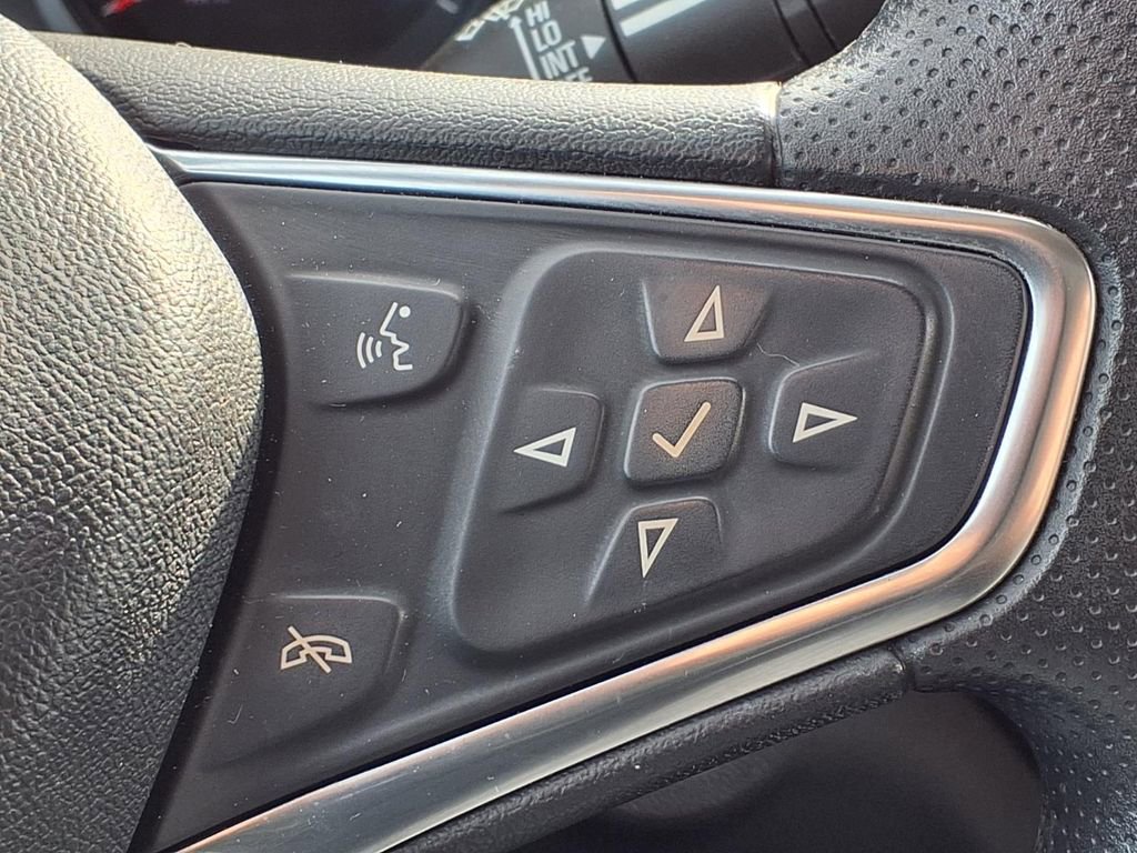 Used 2021 Chevrolet Equinox LT w/ LPO, Floor Liner Package image 24