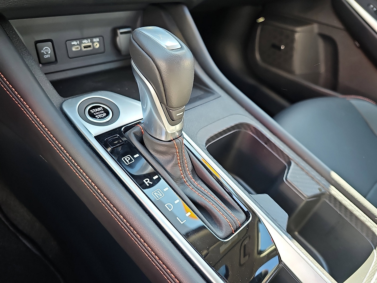 Certified 2025 Nissan Sentra SR w/ SR Premium Package image 16