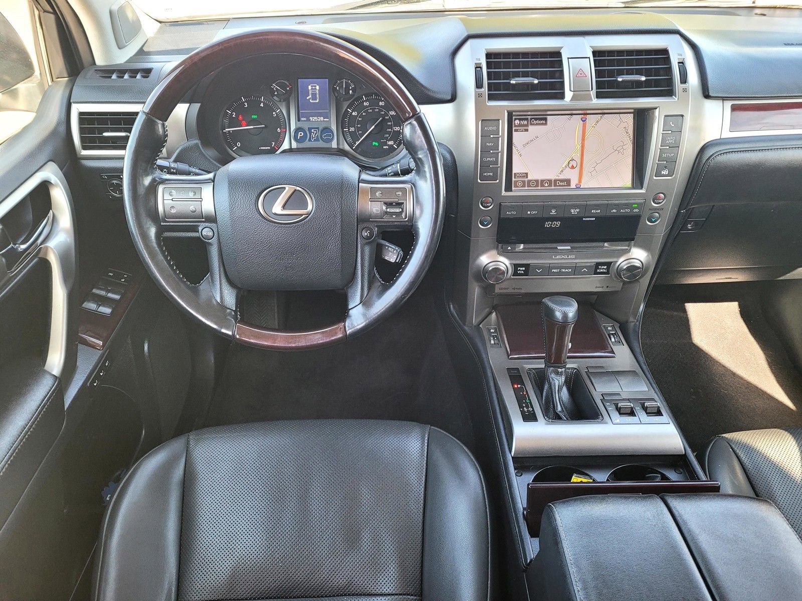 Used 2019 Lexus GX 460 Premium AWD/4WD image 15