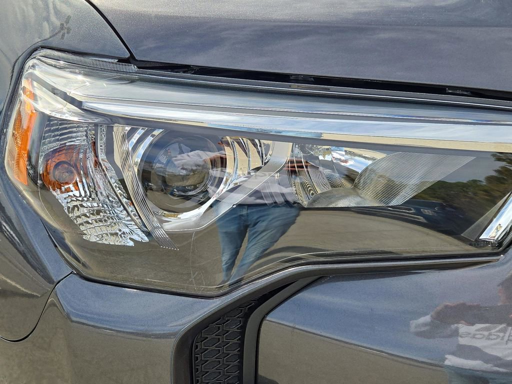 Used 2023 Toyota 4Runner SR5 Premium w/ Moonroof Package image 5