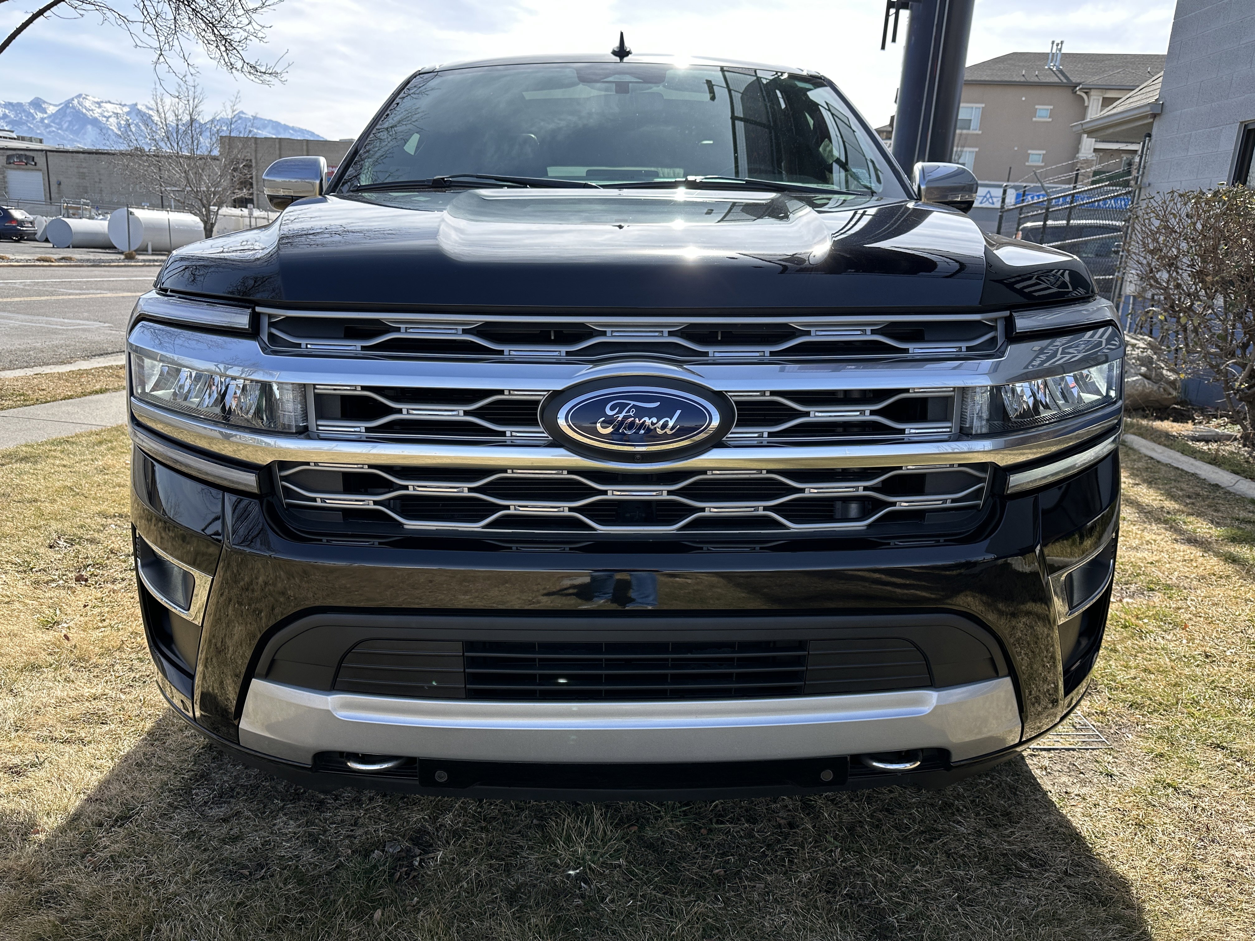 Used 2024 Ford Expedition Max Platinum AWD/4WD image 14