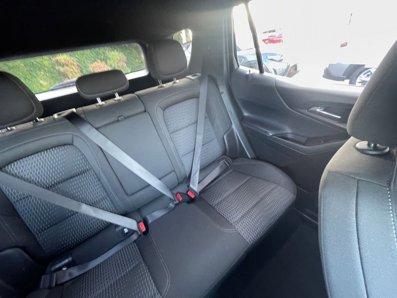 Used 2025 Chevrolet Equinox LT image 38