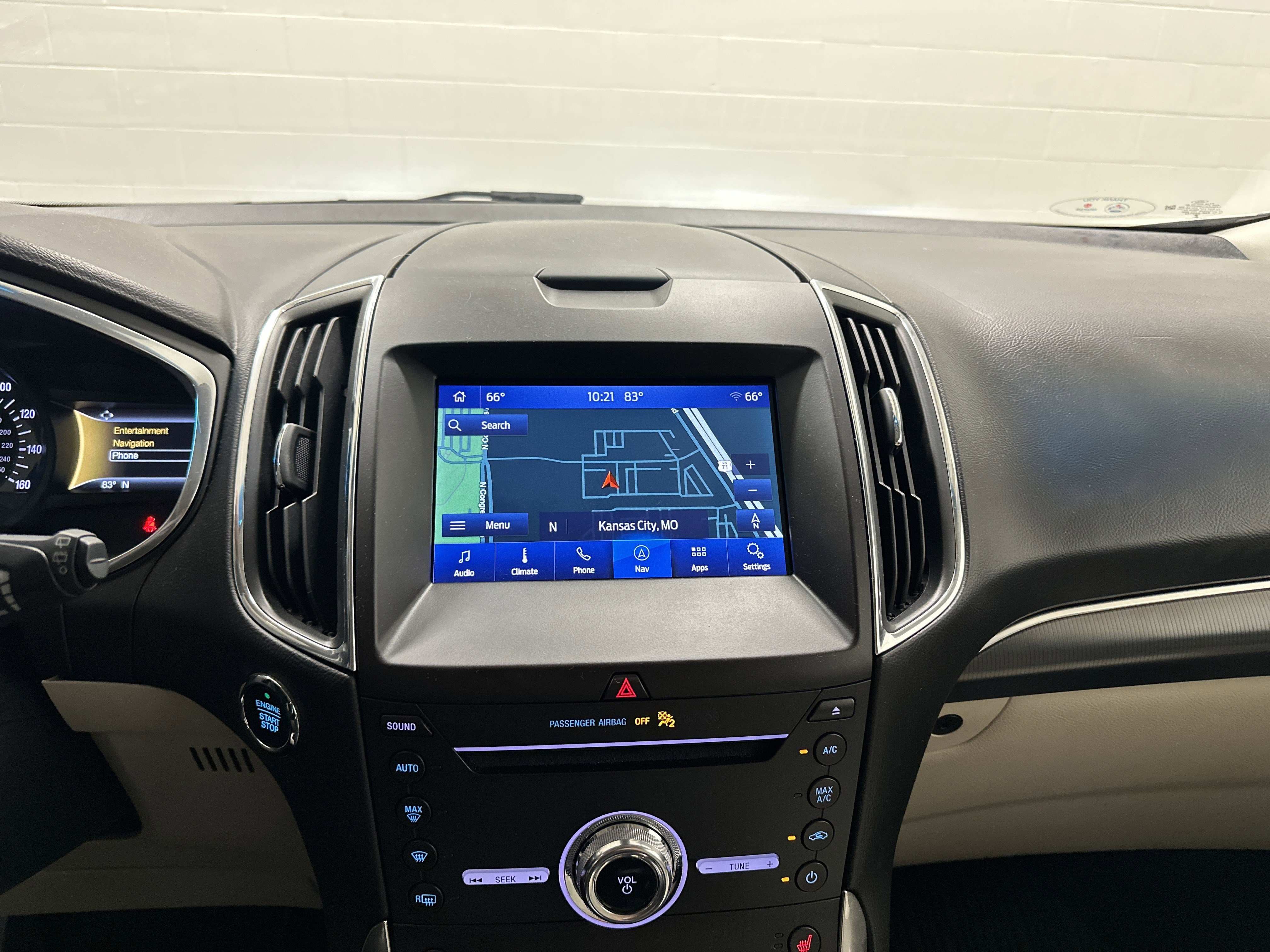 Used 2019 Ford Edge Titanium w/ Cold Weather Package AWD/4WD image 24