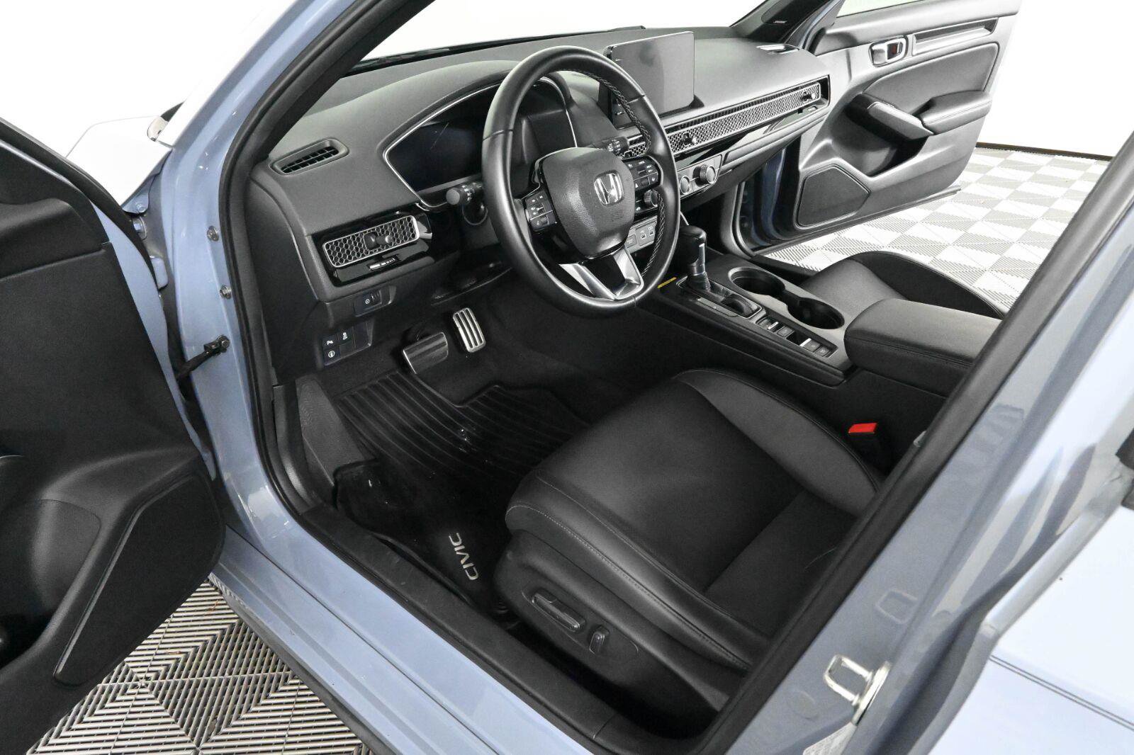 Used 2022 Honda Civic Sport Touring image 16