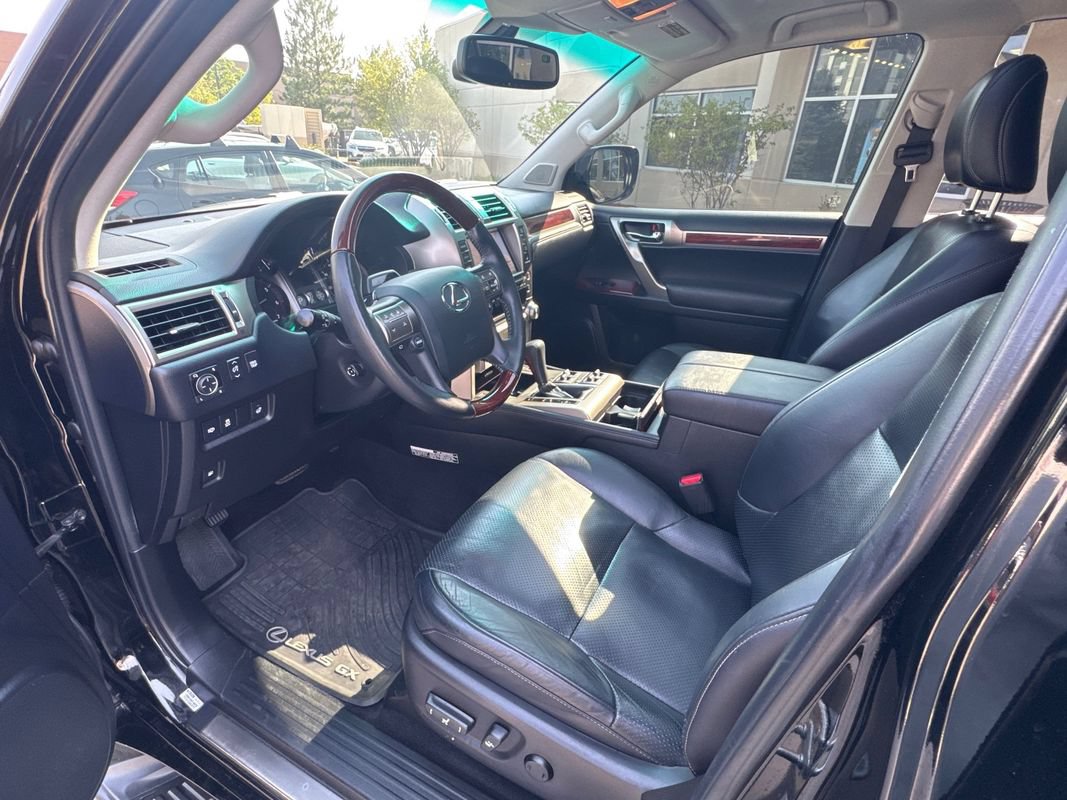 Used 2013 Lexus GX 460 Premium AWD/4WD image 25