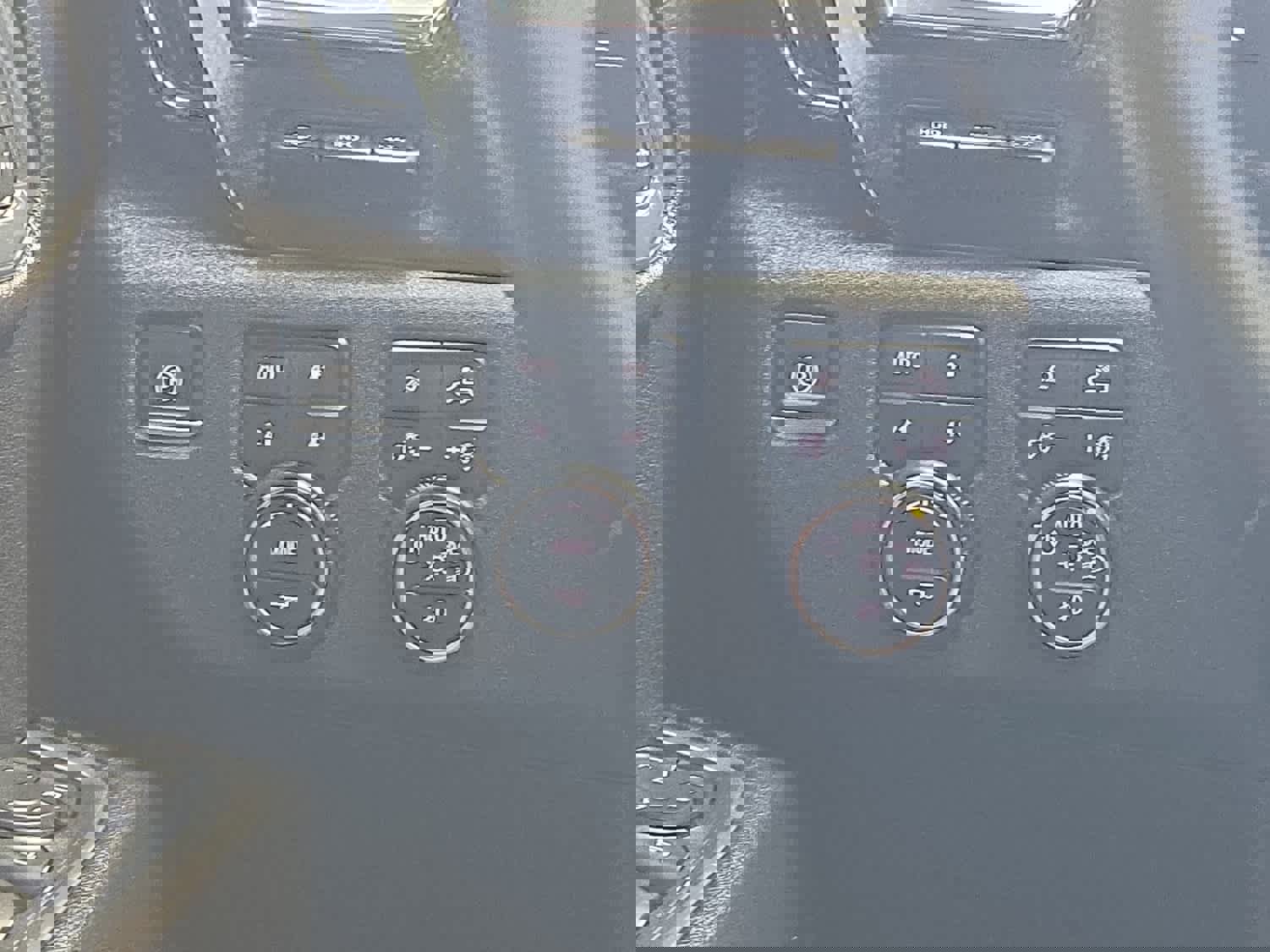 Used 2024 Chevrolet Silverado 1500 LTZ w/ Technology Package image 12