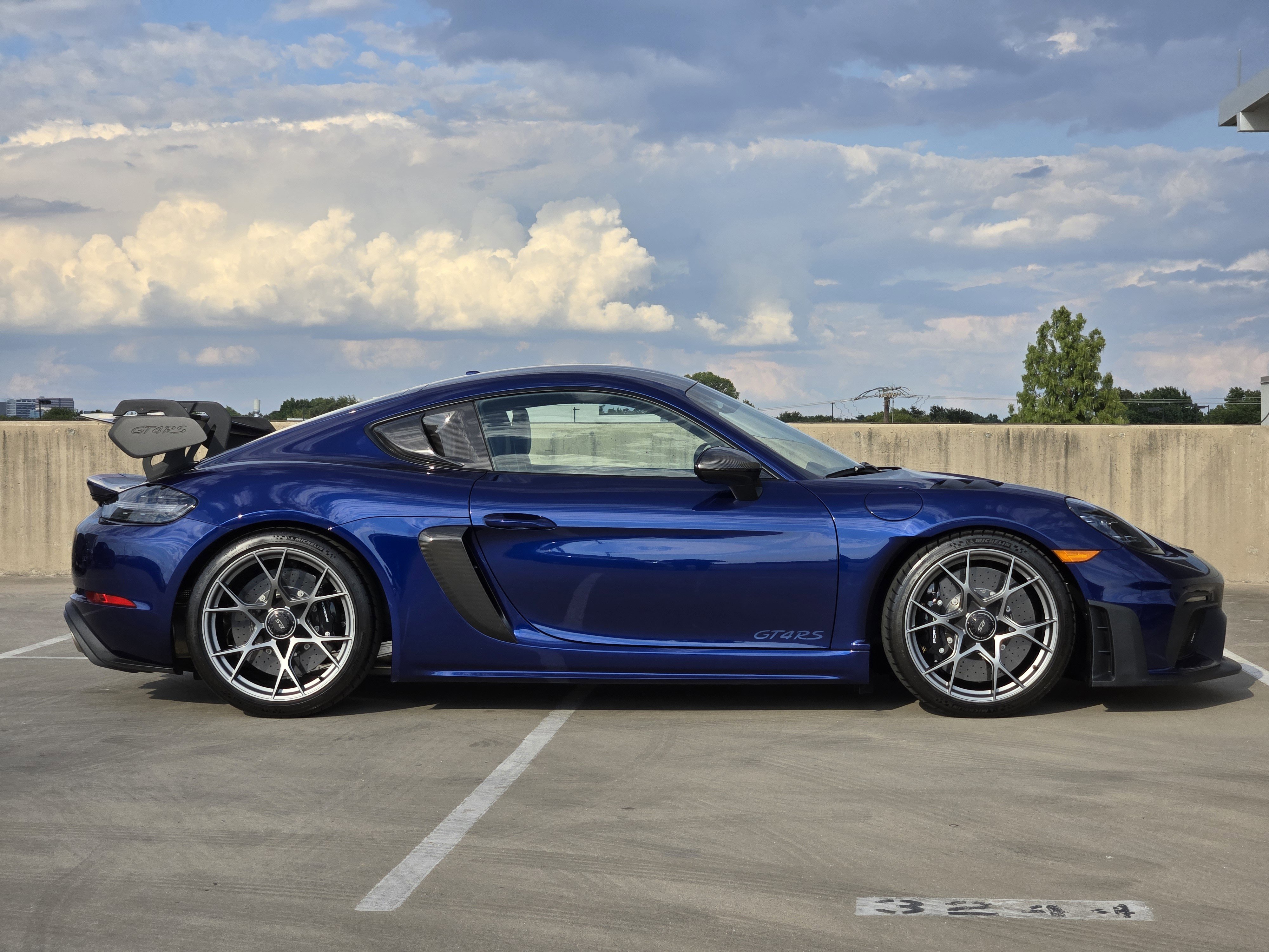 Certified 2025 Porsche 718 Cayman GT4 RS image 9