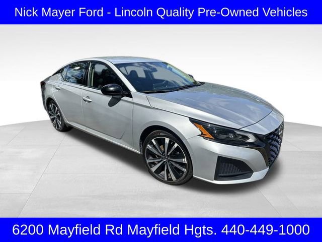 Used 2023 Nissan Altima 2.5 SR image 1