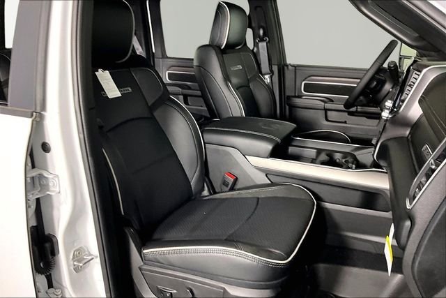New 2026 RAM 2500 Laramie AWD/4WD image 12
