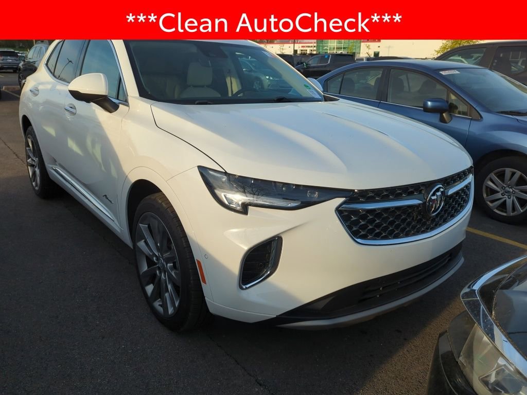 Used 2022 Buick Envision Avenir w/ Technology Package II image 3