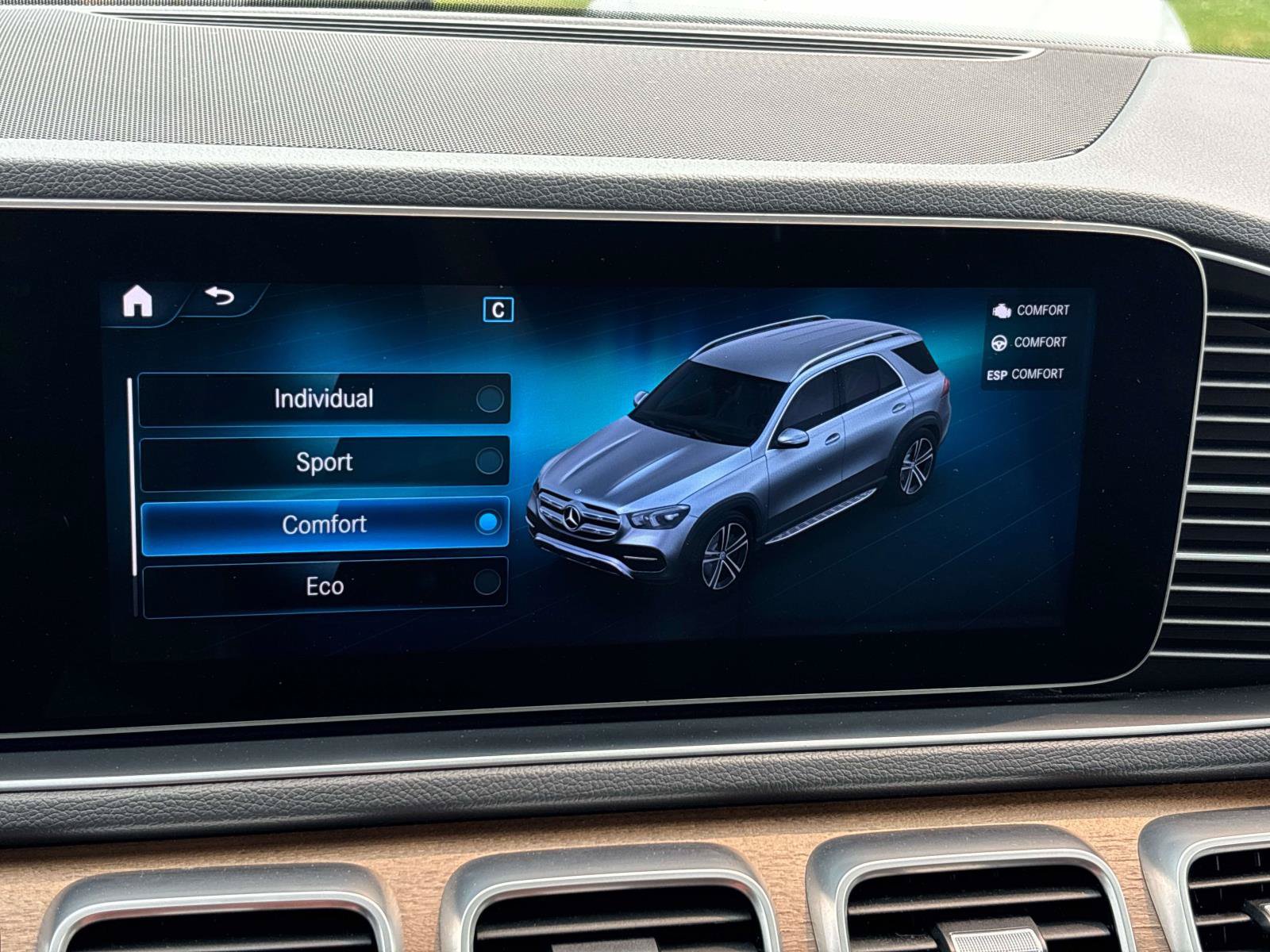 Used 2020 Mercedes-Benz GLE 450 4MATIC image 32