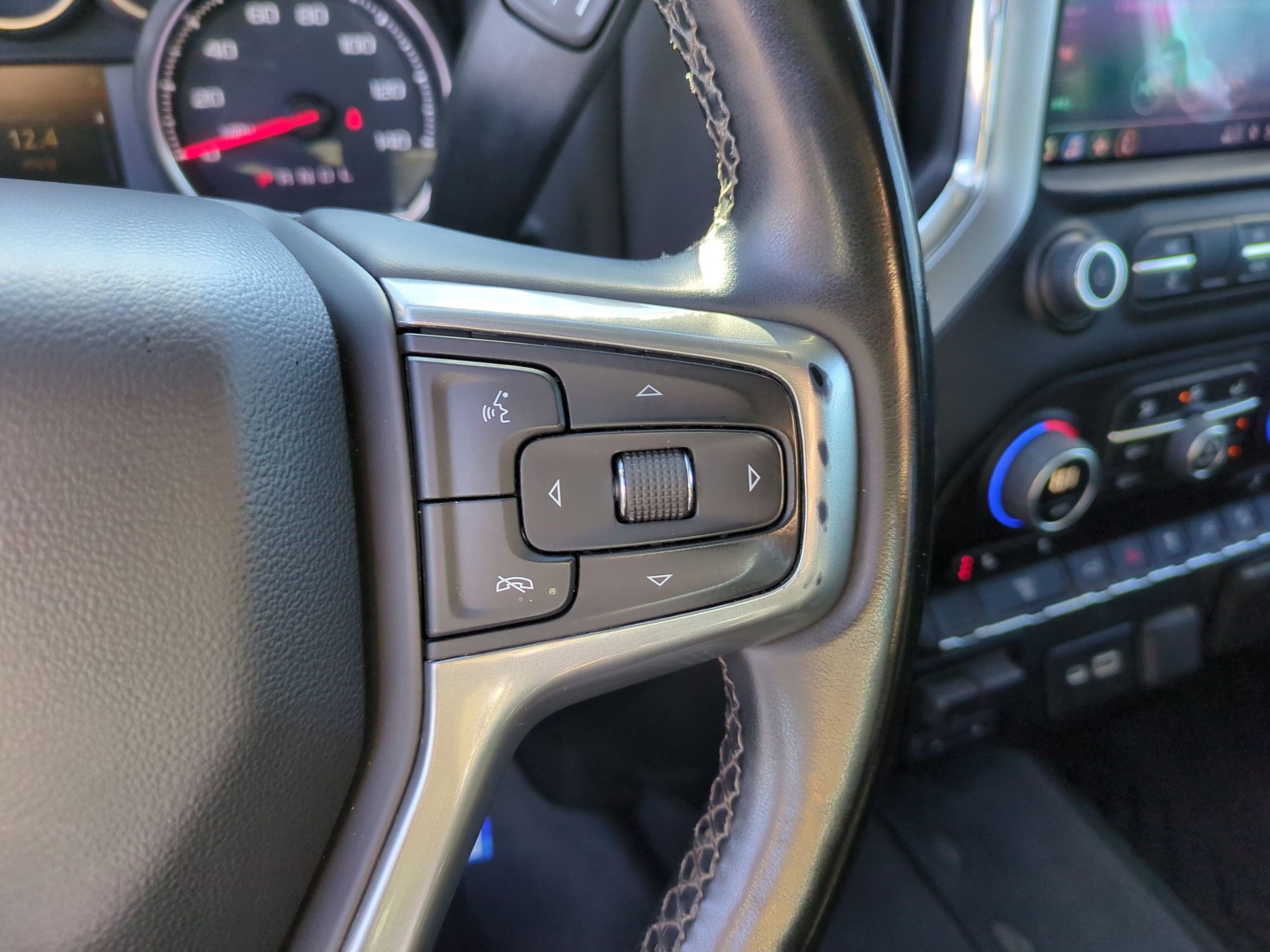 Used 2023 Chevrolet Silverado 2500 LT image 18