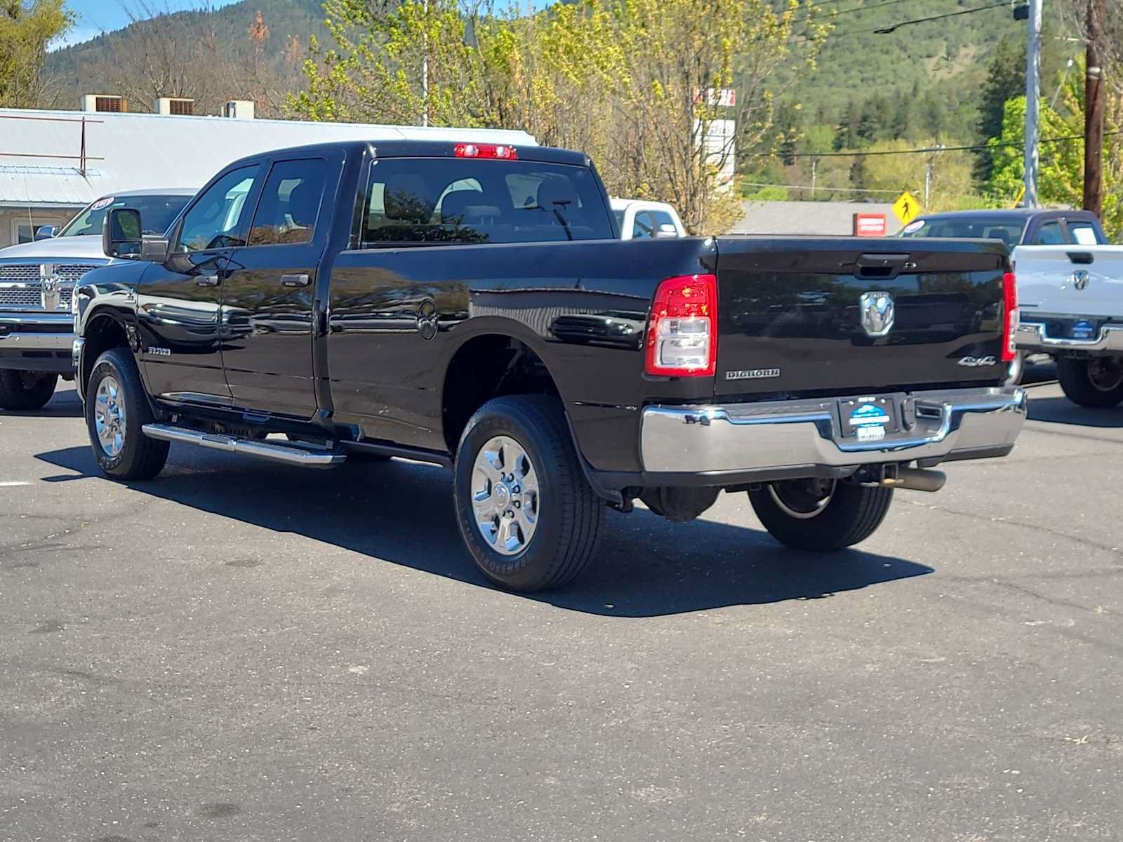 Used 2024 RAM 3500 Big Horn AWD/4WD image 12