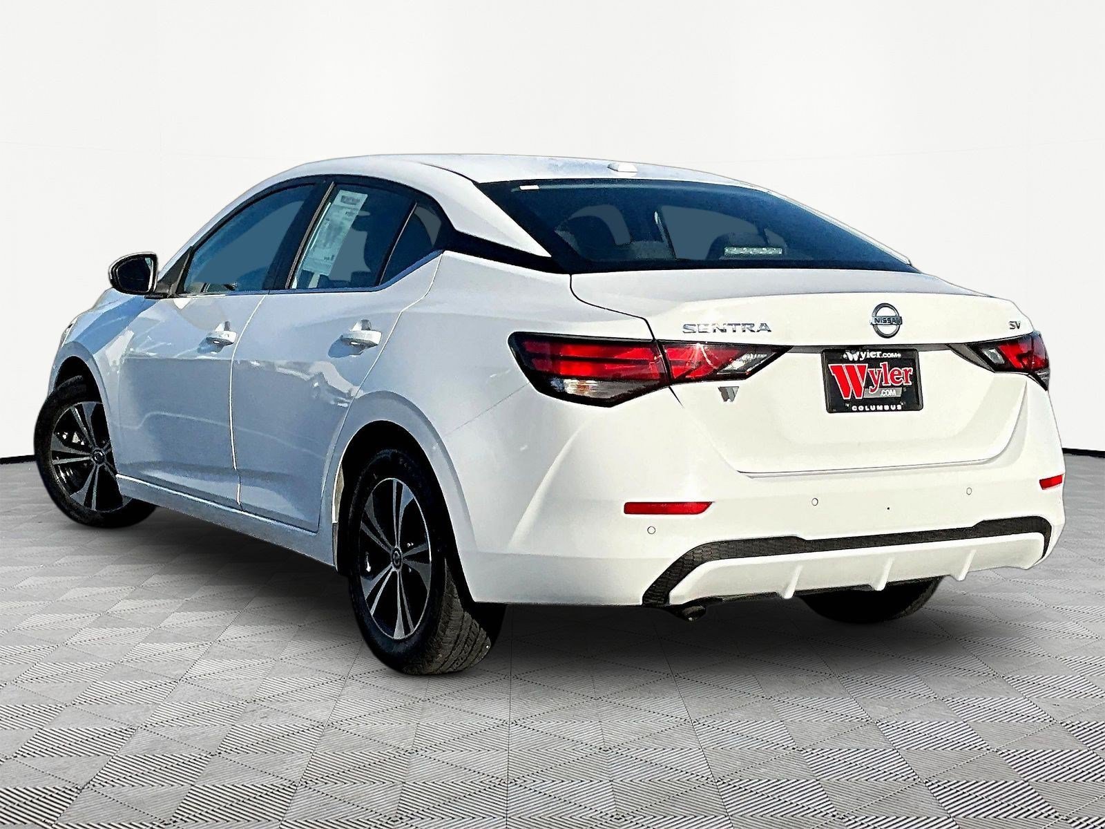 Used 2023 Nissan Sentra SV FWD image 4