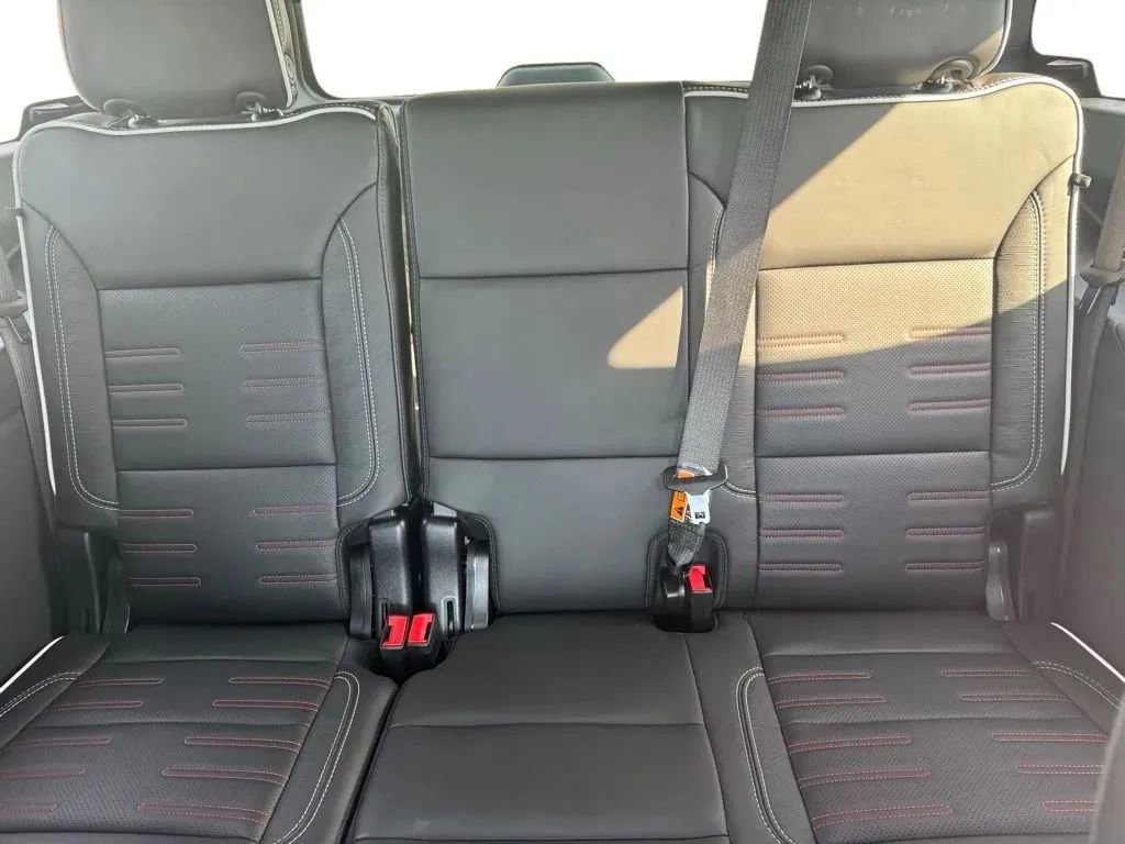 Used 2025 GMC Yukon XL AT4 Ultimate AWD/4WD image 20