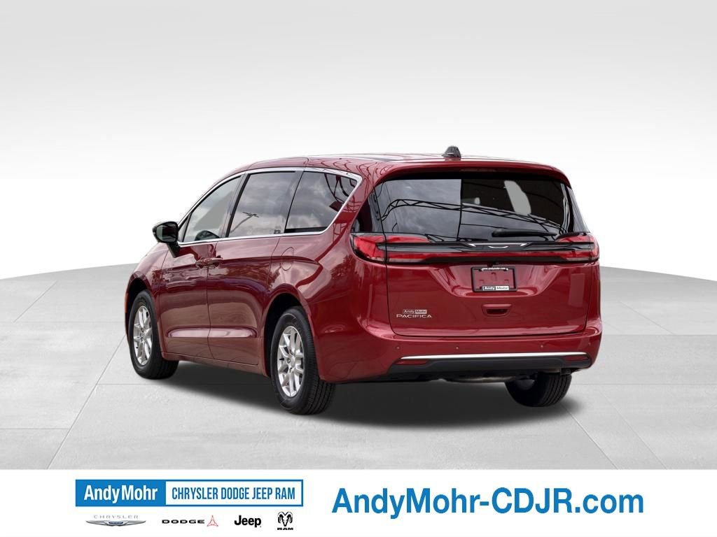 New 2027 Chrysler Pacifica Select FWD image 5