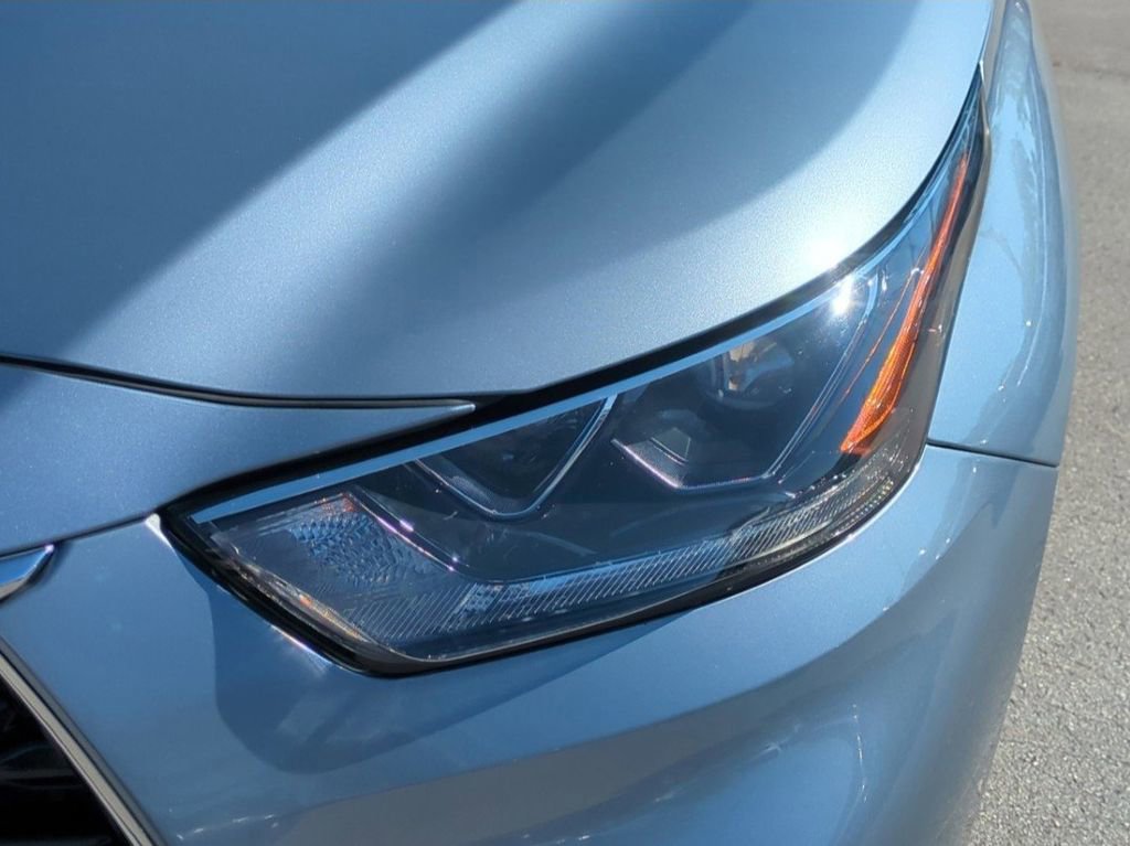 Used 2022 Toyota Highlander Platinum image 11