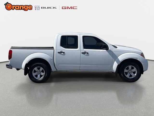 Used 2012 Nissan Frontier SV image 2