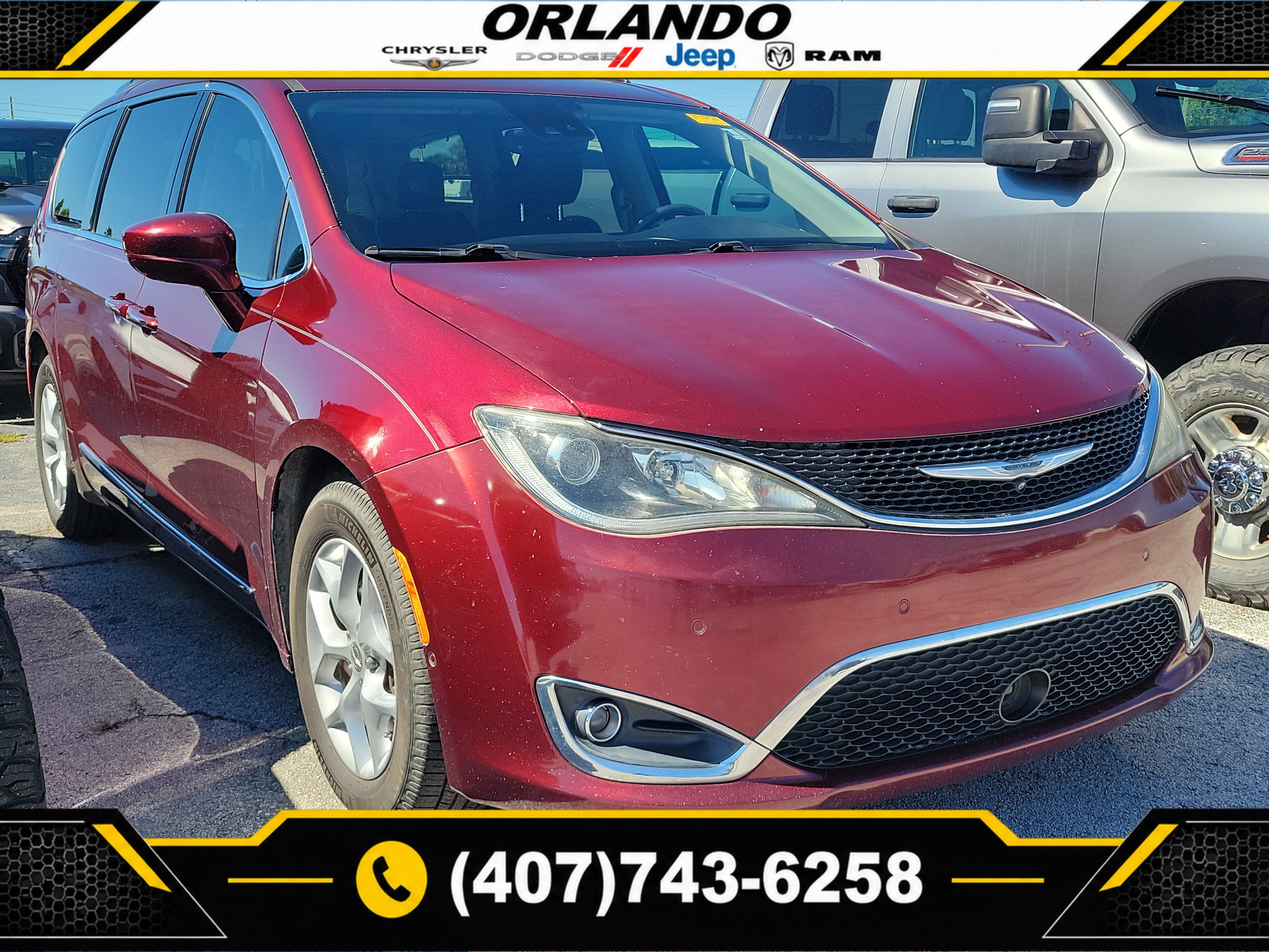 Used 2017 Chrysler Pacifica Touring-L Plus w/ Advanced Safetytec Group FWD image 1