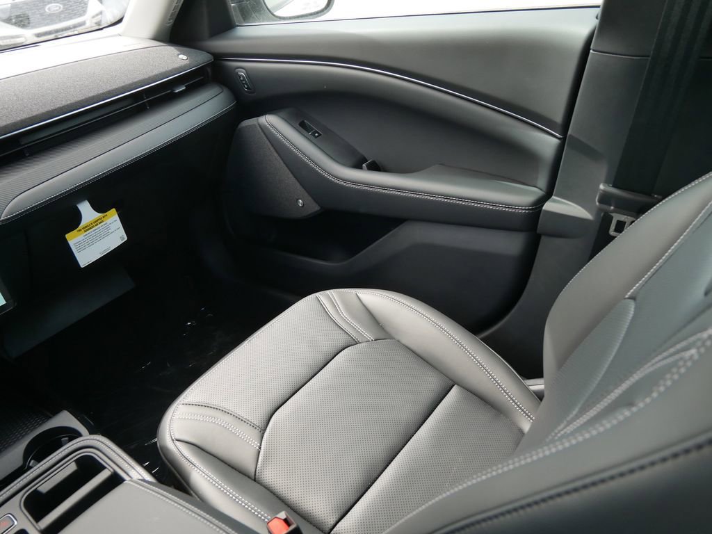 New 2025 Ford Mustang Mach-E Premium w/ Interior Protection Package AWD/4WD image 15