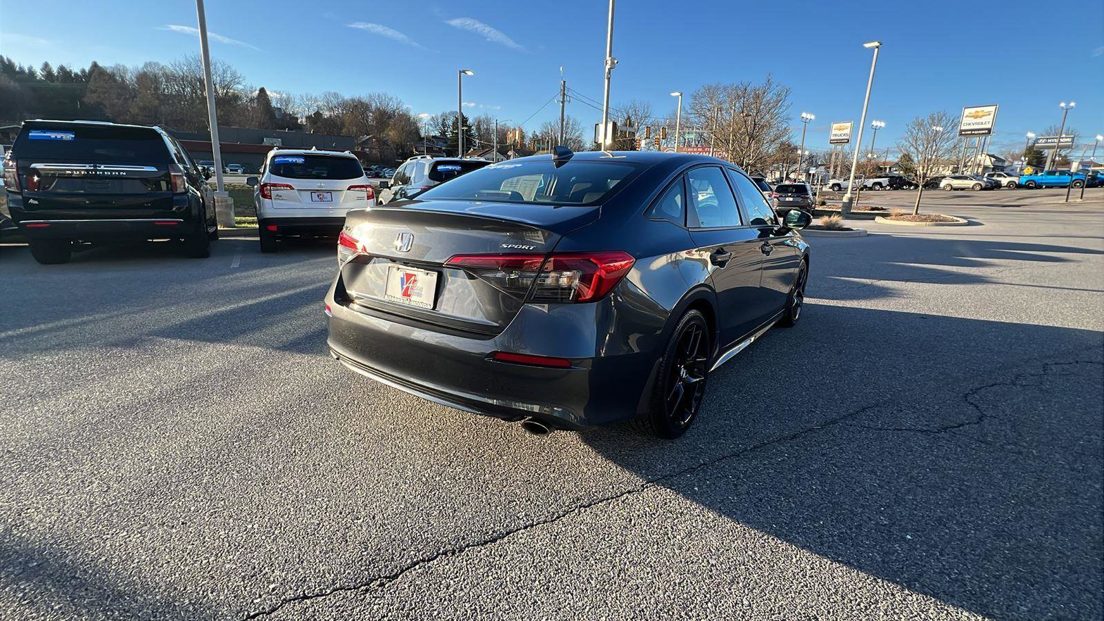 Used 2024 Honda Civic Sport image 4