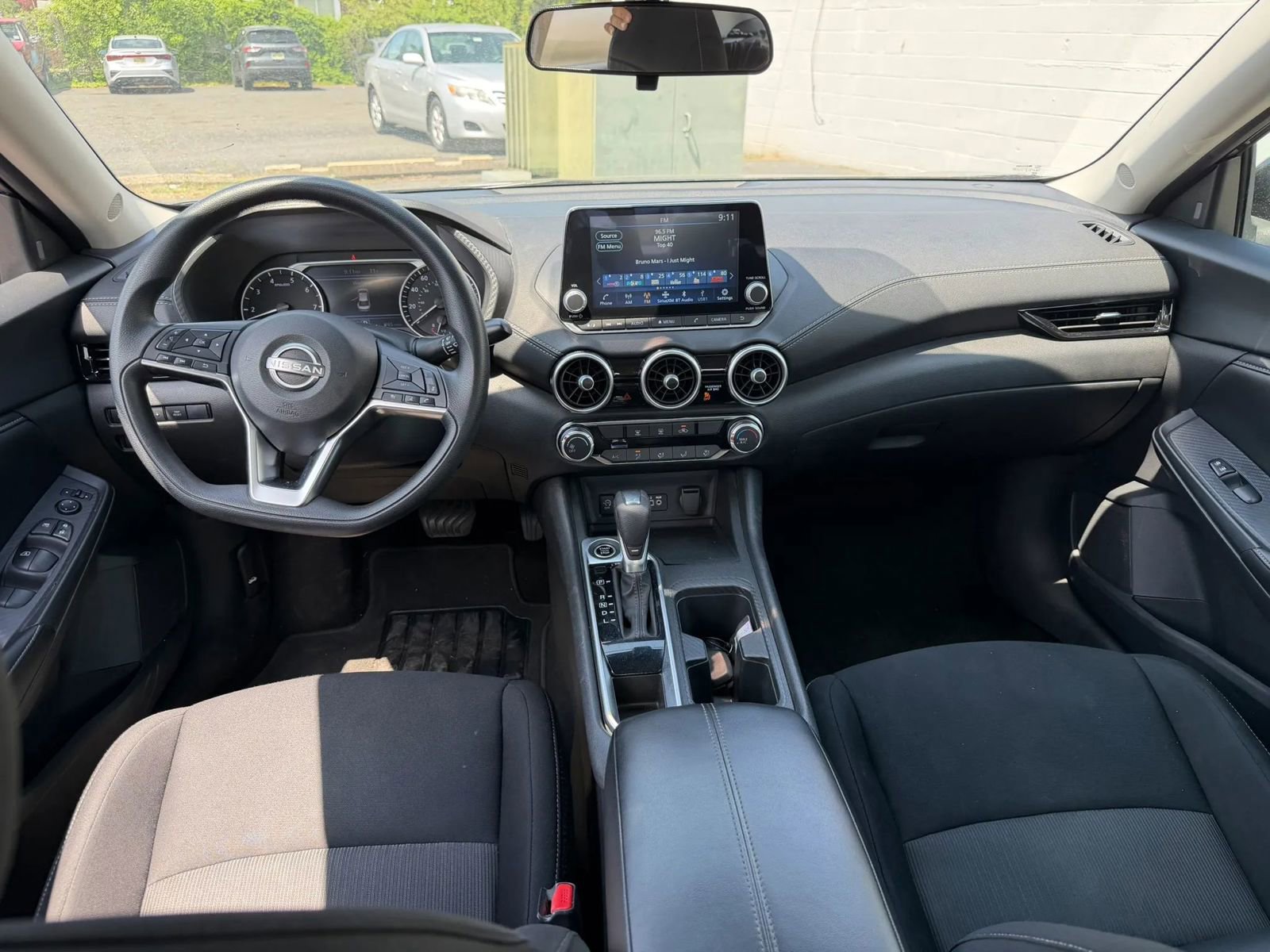 Used 2024 Nissan Sentra SV FWD image 16