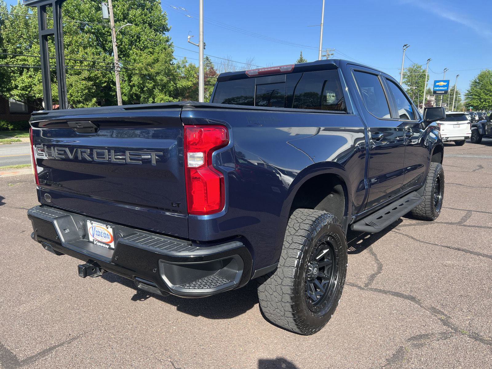 Used 2020 Chevrolet Silverado 1500 LT Trail Boss AWD/4WD image 7