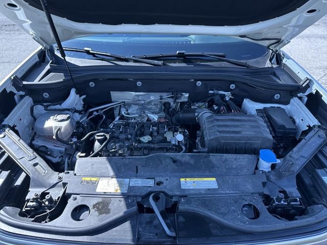 Used 2025 Volkswagen Atlas SE AWD/4WD image 19
