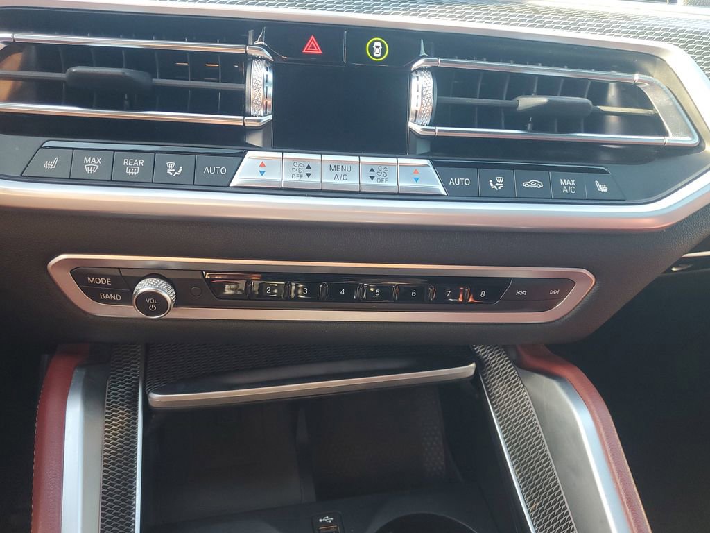 Used 2021 BMW X6 xDrive40i w/ M Sport Package AWD/4WD image 29