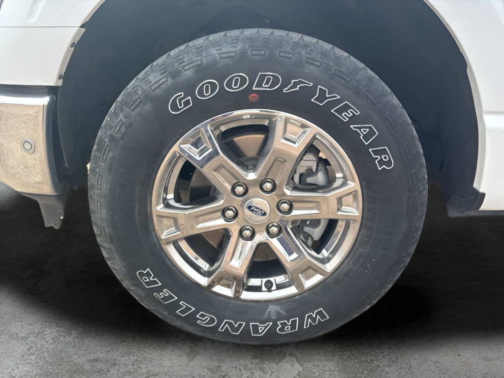 Used 2021 Ford F150 Lariat w/ Equipment Group 502A High AWD/4WD image 2