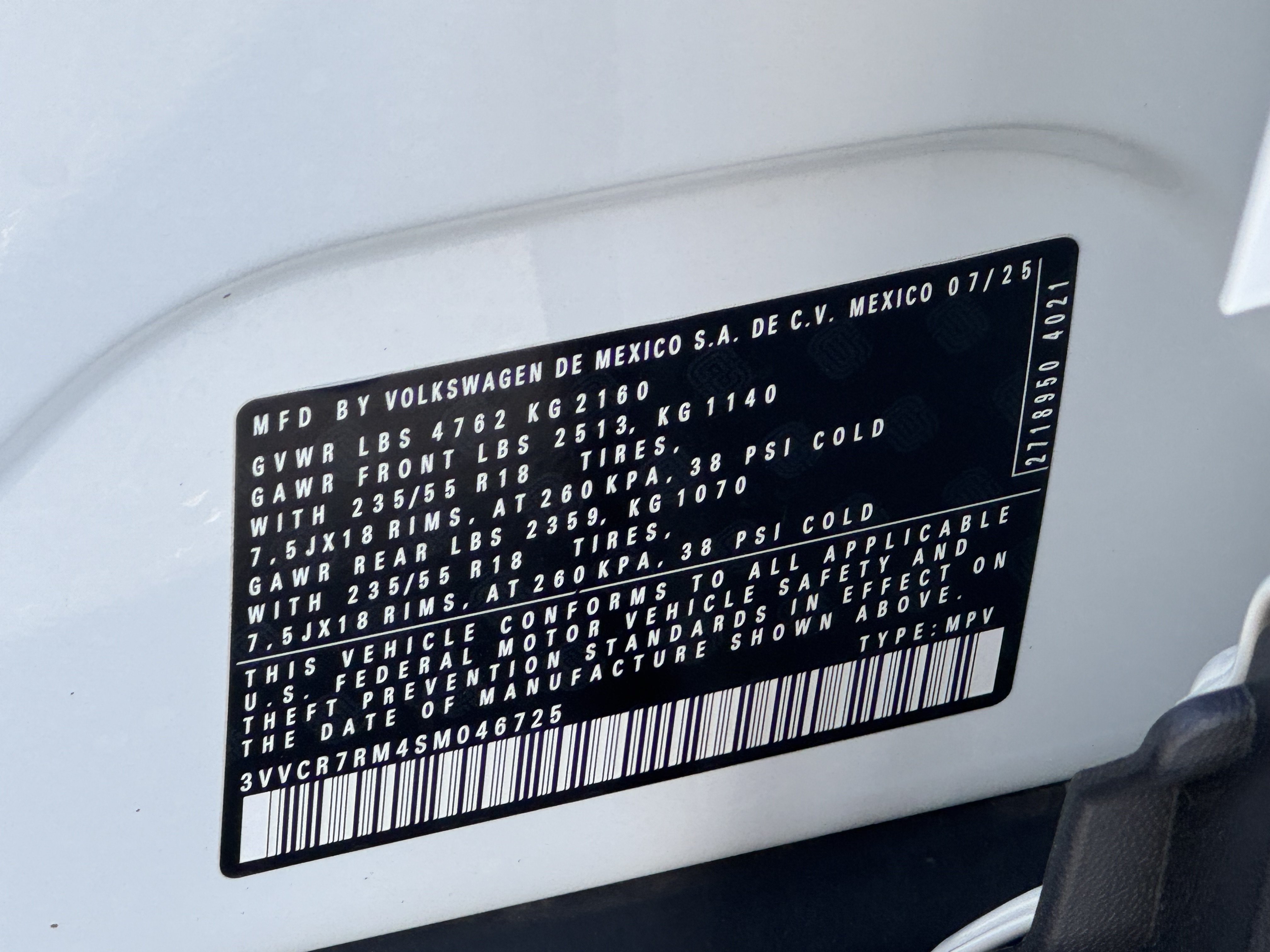 Certified 2025 Volkswagen Tiguan S FWD image 36