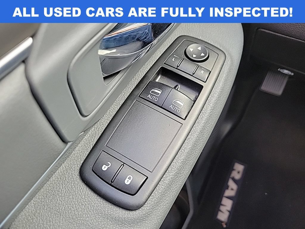 Used 2013 RAM 3500 Tradesman w/ Chrome Appearance Group AWD/4WD image 22