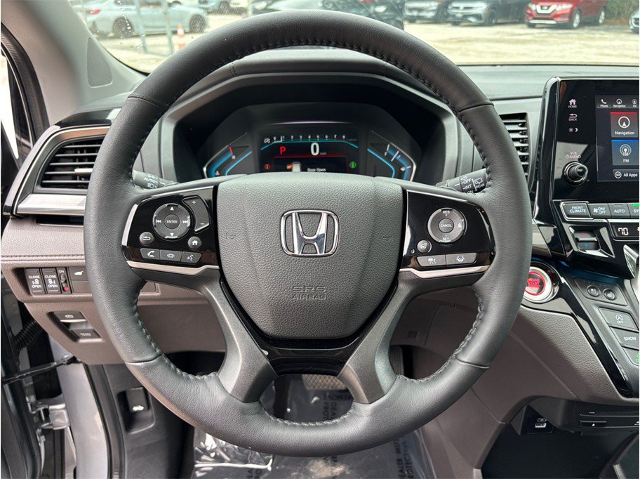 Used 2023 Honda Odyssey Elite image 25