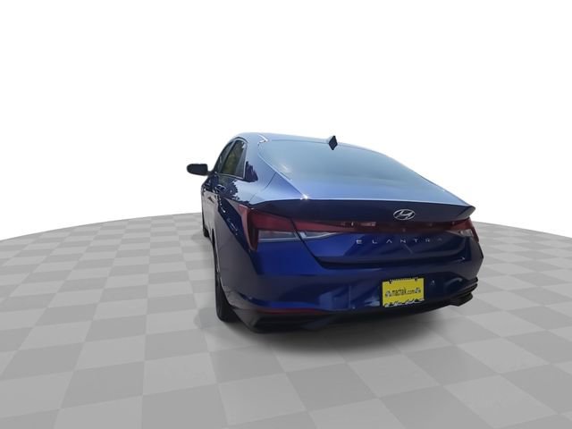 Used 2023 Hyundai Elantra SEL w/ Cargo Package FWD image 7
