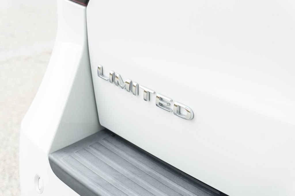 Used 2024 Ford Expedition Max Limited AWD/4WD image 12