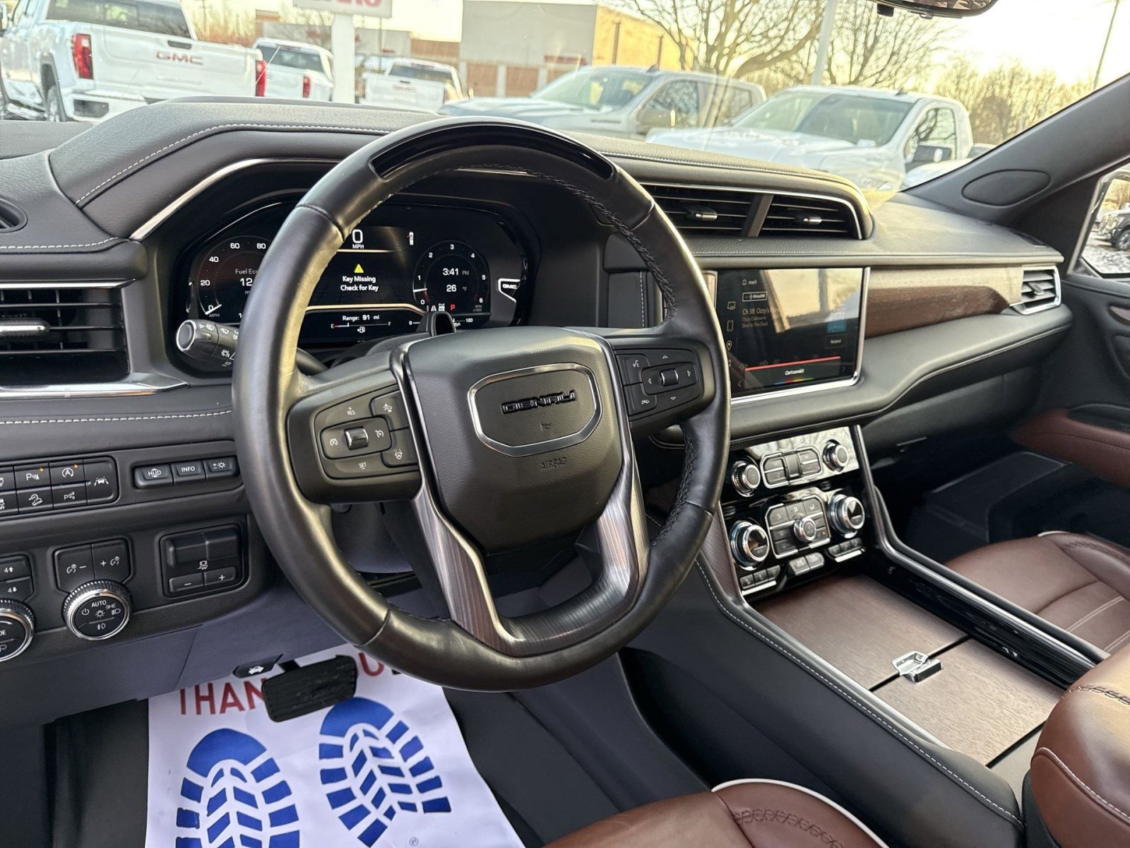 Used 2023 GMC Yukon Denali Ultimate image 15