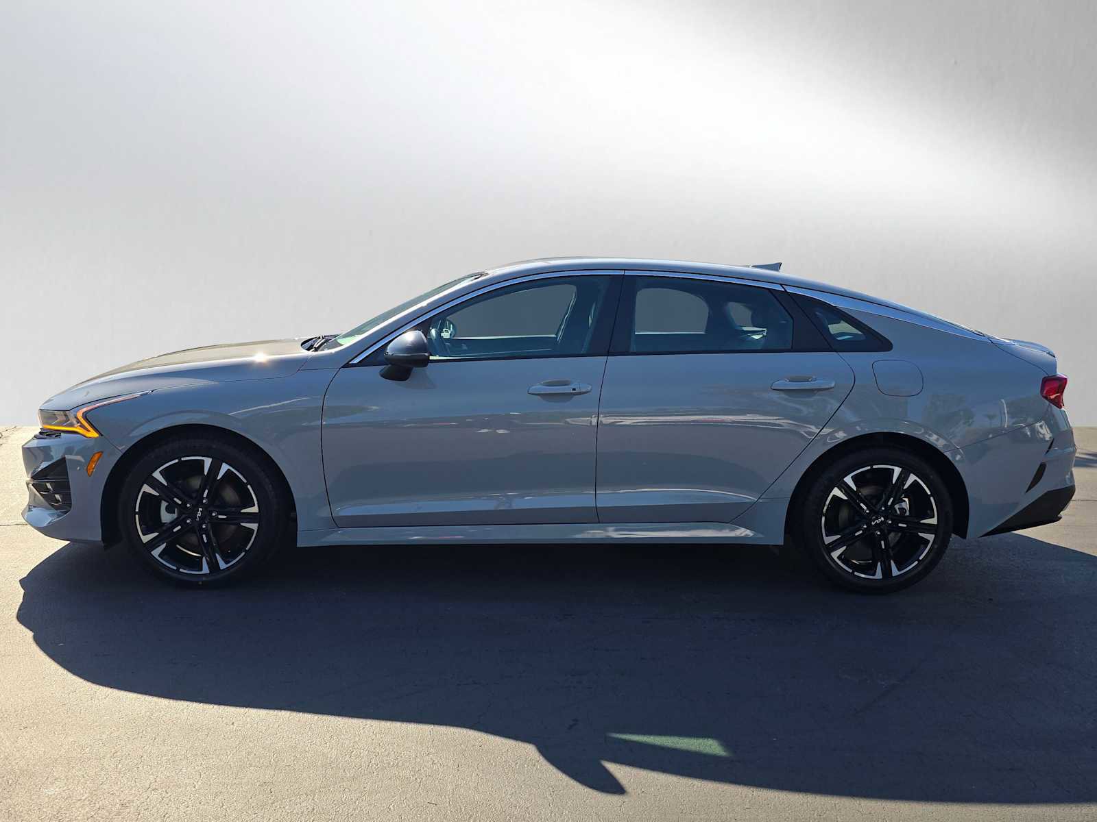 Used 2024 Kia K5 GT-Line w/ GT-Line Premium Package image 6