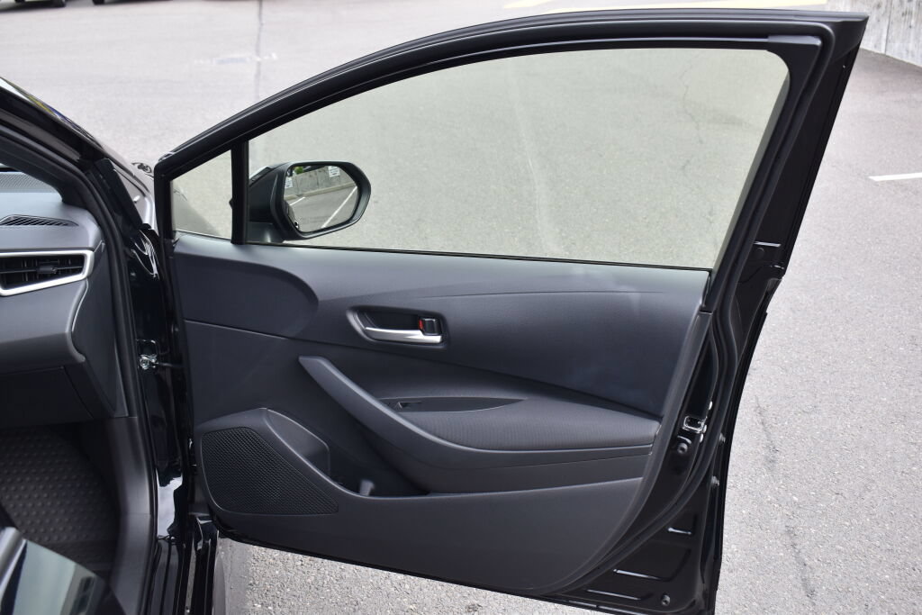 Certified 2026 Toyota Corolla SE FWD image 24