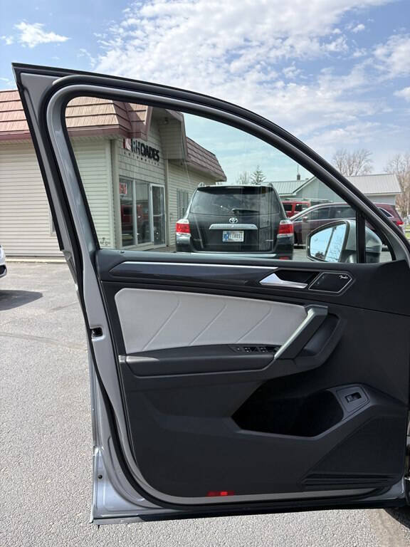 Used 2019 Volkswagen Tiguan S AWD/4WD image 13