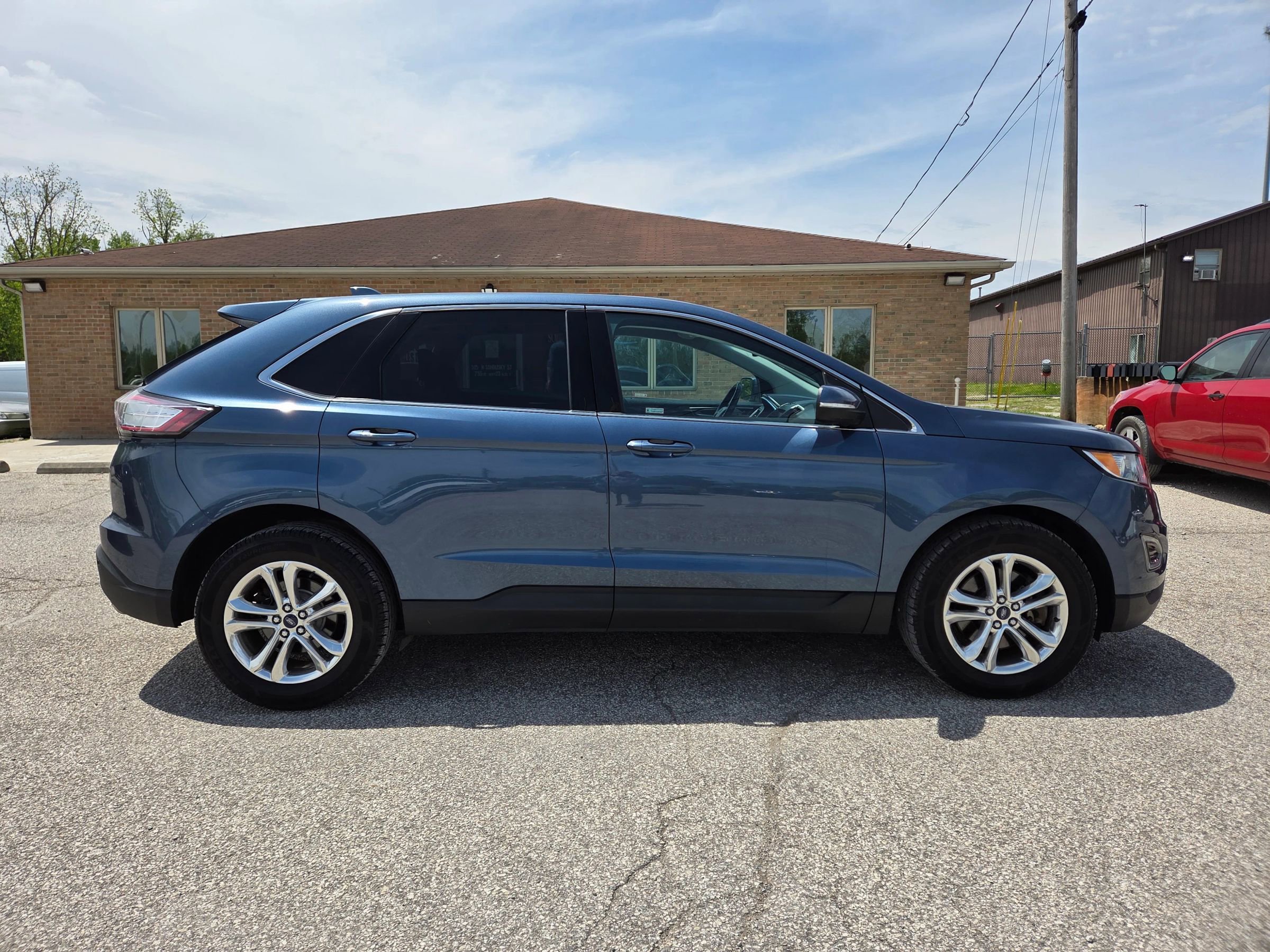 Used 2018 Ford Edge SEL w/ Equipment Group 201A AWD/4WD image 4