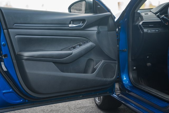 Used 2025 Nissan Altima 2.5 SV image 37